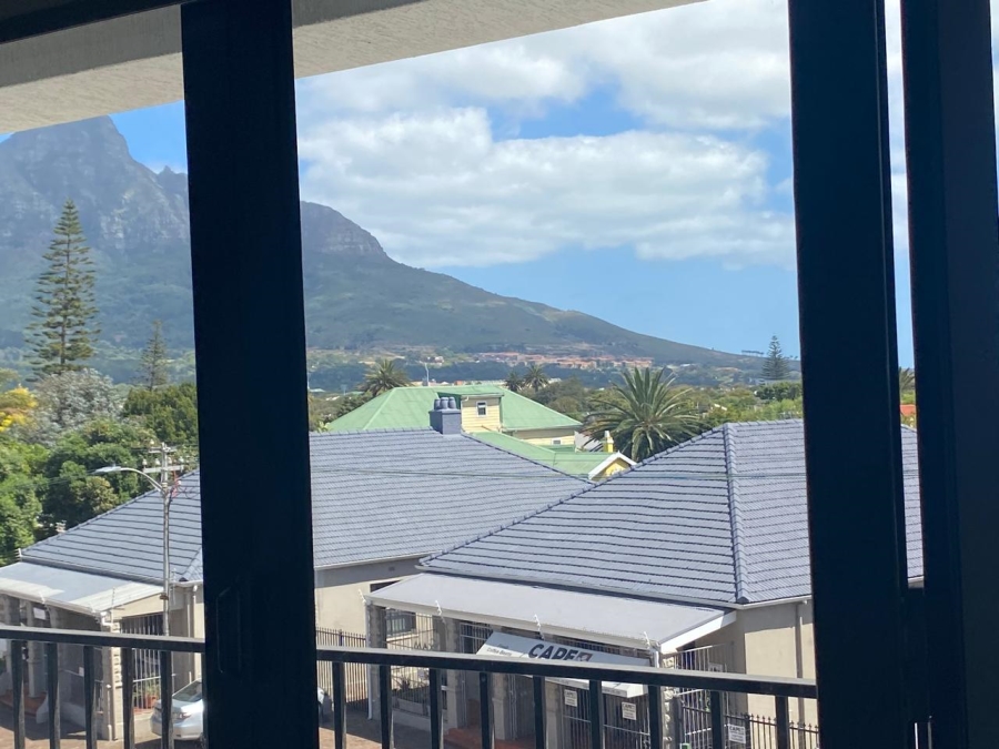 2 Bedroom Property for Sale in Claremont Western Cape